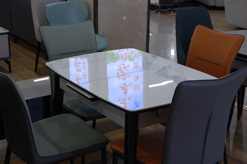 品牌：鲁氏未来家具<br> 名称：餐厅
